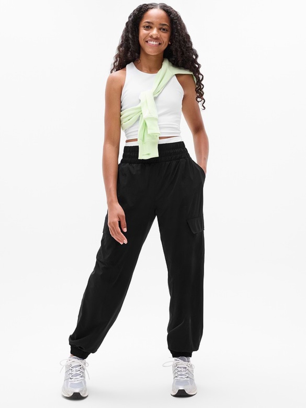 Athleta Girl Run Free Cargo Jogger Size M 8/10